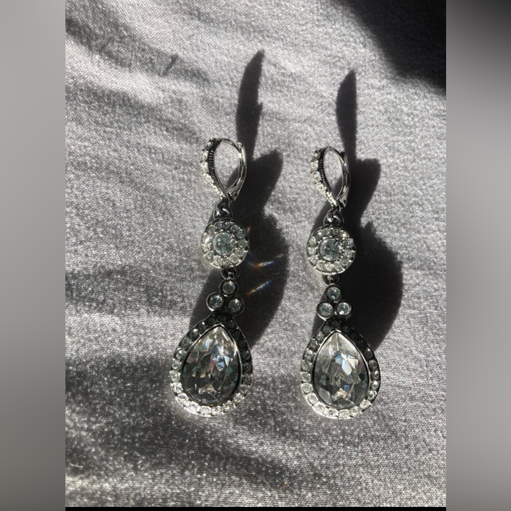 Givenchy earrings - Picture 5 of 11